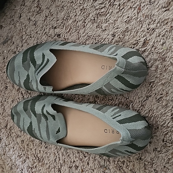 torrid Shoes - Torrid size 8 camo shoes